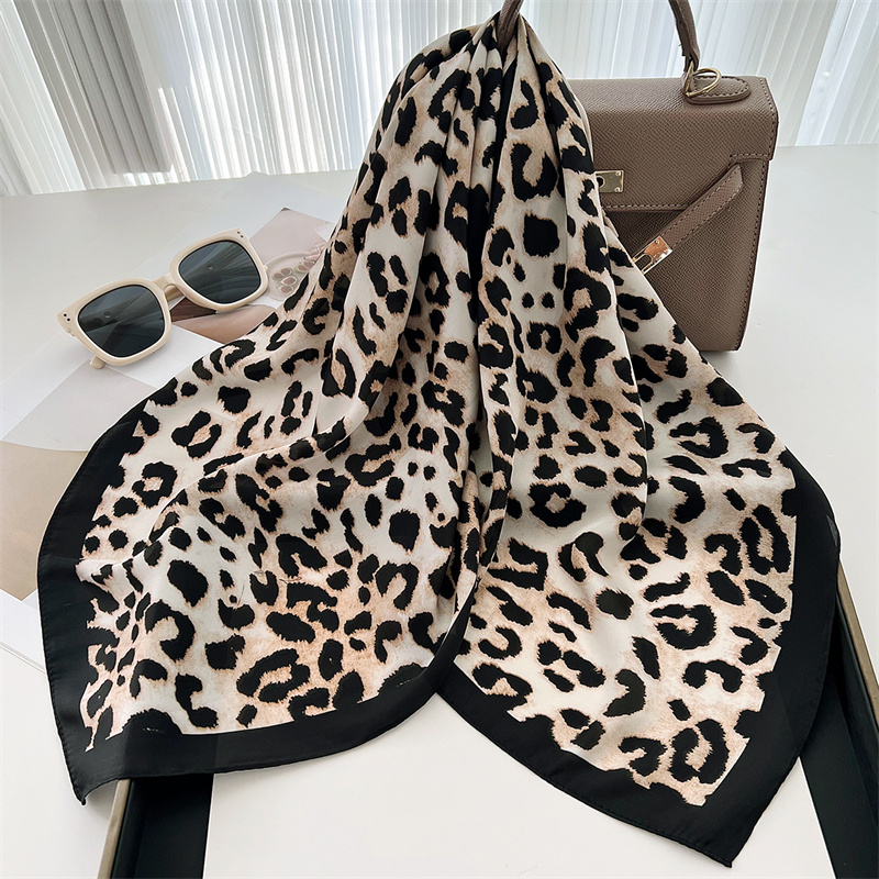 70cm Square Luxury Leopard Pri - đánh giá và giá Silk Scarf Square